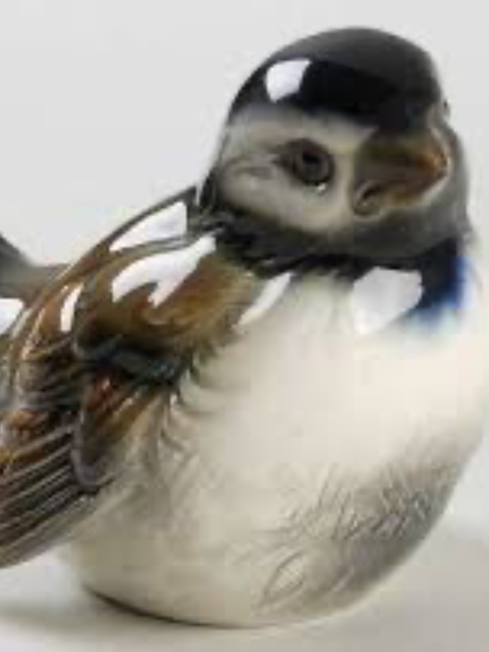 Goebel Porcelain Sparrow Bird Figurine Made in West Germany